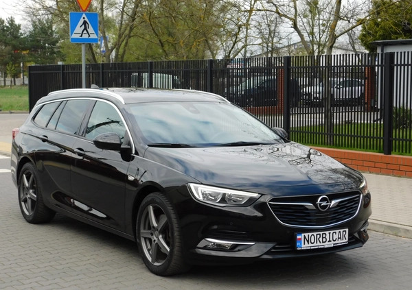 Opel Insignia cena 56980 przebieg: 166700, rok produkcji 2018 z Błonie małe 352